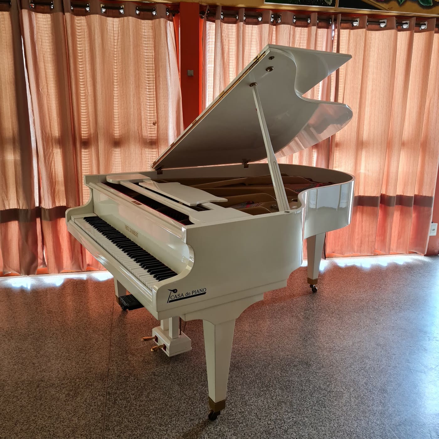 Fritz Dobbert · meia-cauda branco