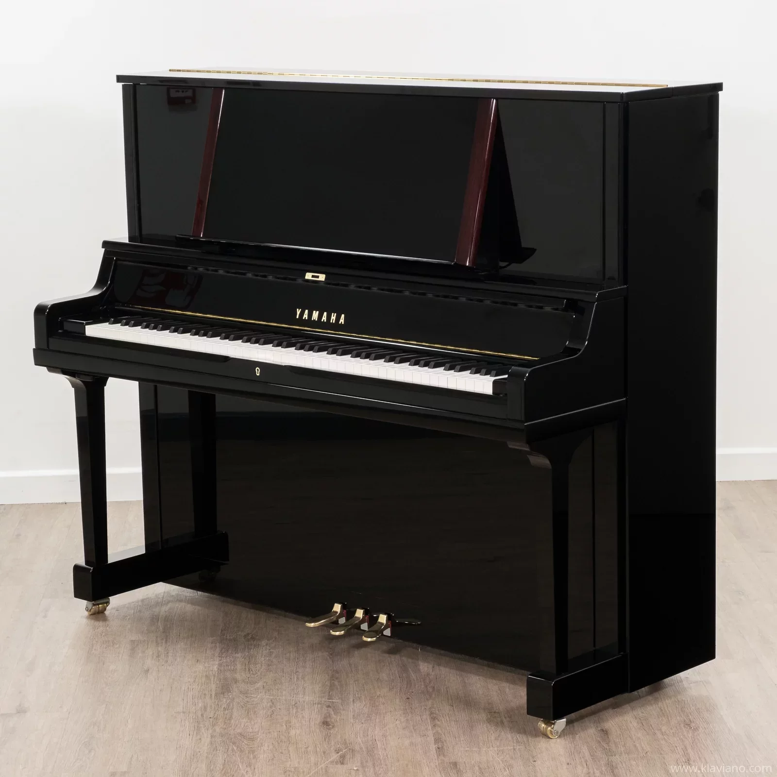 Yamaha YUS5 · ápice da série YUS · vertical topo